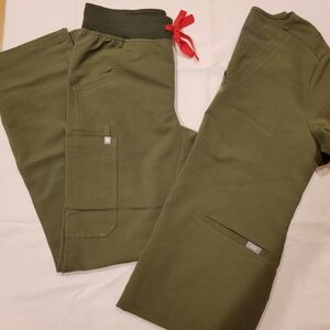 Figs Scrub Set Dark Olive
